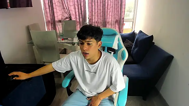 Franco Rizzo  online show from February 17, 2025, 8:15 pm