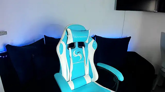 Franco Rizzo  online show from February 26, 2025, 8:33 pm