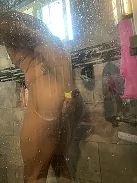 RoodoggXL online show from February 15, 2025, 4:45 pm