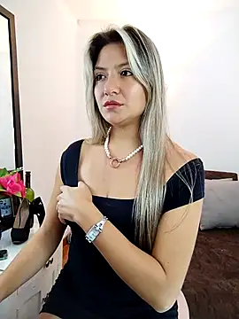 valeriahunter1 online show from March 14, 2025, 9:21 pm