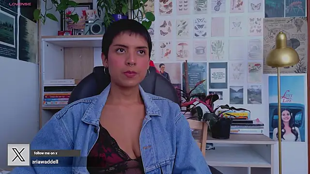 Snapshot of Yeriawaddell_ chatting on June 22, 2026, 9:34 pm Yeriawaddell online show from June 22, 2026, 9:34 pm