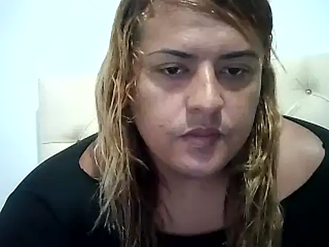 KIARAMARSHALLWELLZ online show from December 13, 2024, 11:02 am