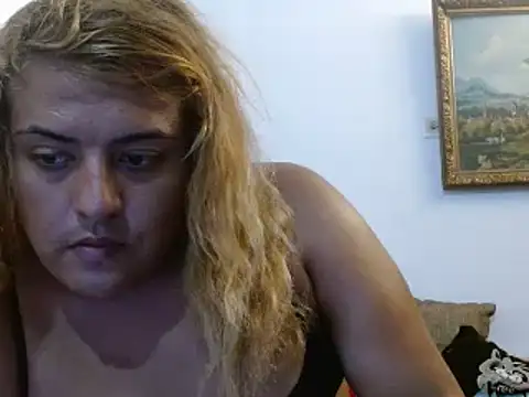 KIARAMARSHALLWELLZ online show from January 28, 2025, 6:49 pm