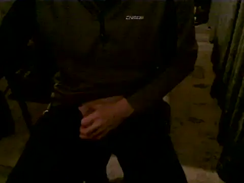 Snapshot of hornyman18cm39 chatting on January 1, 2025, 6:58 am hornyman18cm39 online show from January 1, 2025, 6:58 am