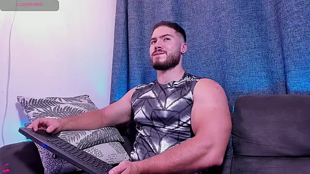 SebastianVilla  online show from February 12, 2025, 2:24 am