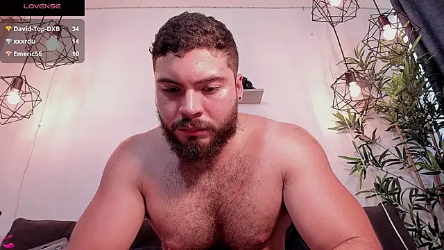 SebastianVilla  online show from March 21, 2025, 9:45 pm