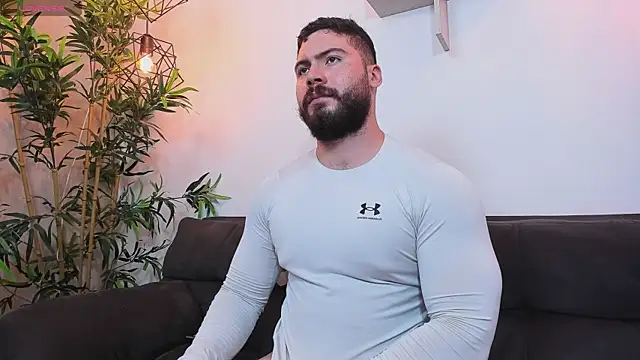 SebastianVilla  online show from May 18, 2026, 8:36 pm