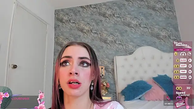 Snapshot of CAMILLEN_PETTID chatting on January 22, 2025, 10:26 pm CAMILLEN PETTID online show from January 22, 2025, 10:26 pm