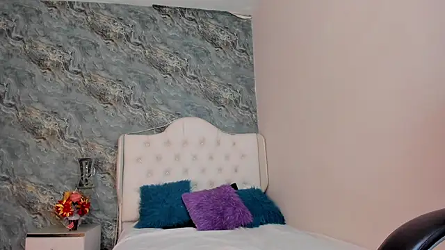 Snapshot of CAMILLEN_PETTID chatting on January 25, 2025, 7:28 pm CAMILLEN PETTID online show from January 25, 2025, 7:28 pm