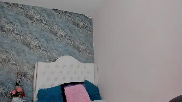 Snapshot of CAMILLEN_PETTID chatting on January 30, 2025, 10:51 pm CAMILLEN PETTID online show from January 30, 2025, 10:51 pm