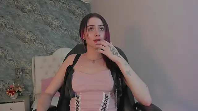 Snapshot of CAMILLEN_PETTID chatting on March 7, 2025, 7:38 pm CAMILLEN PETTID online show from March 7, 2025, 7:38 pm