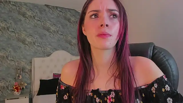 Snapshot of CAMILLEN_PETTID chatting on March 14, 2025, 7:34 pm CAMILLEN PETTID online show from March 14, 2025, 7:34 pm