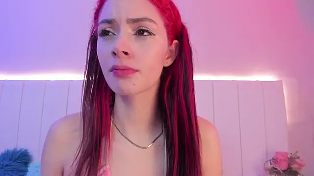 Snapshot of CAMILLEN_PETTID chatting on November 1, 2025, 10:56 pm CAMILLEN PETTID online show from November 1, 2025, 10:56 pm