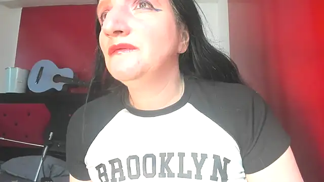 Andrefoxx  online show from September 23, 2025, 3:09 am