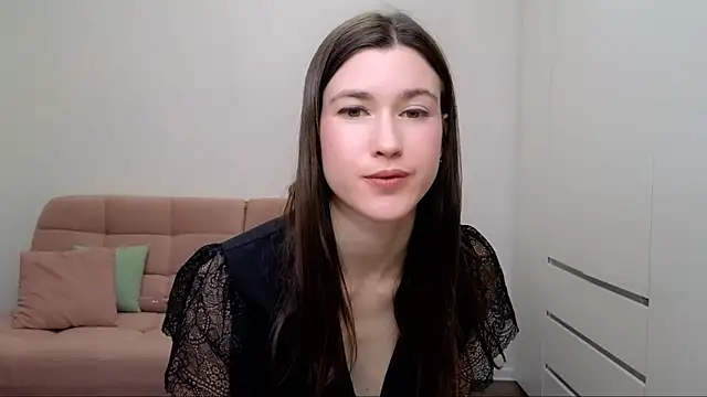 AliciaNewell online show from February 27, 2025, 6:20 pm