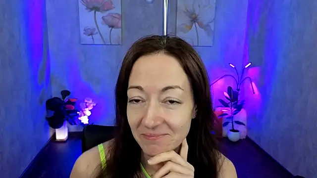 kimberlyray777 online show from March 18, 2025, 6:46 am