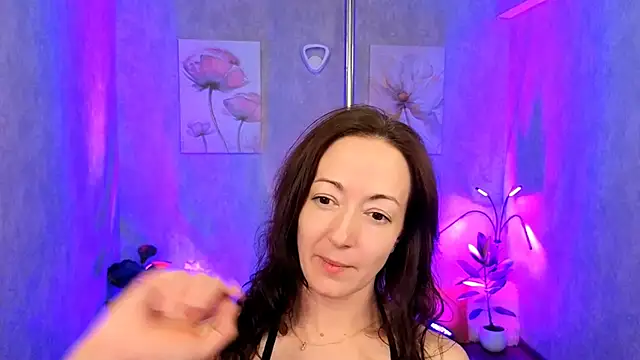 kimberlyray777 online show from March 22, 2025, 7:42 pm