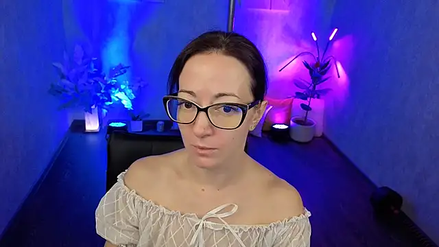 kimberlyray777 online show from October 8, 2025, 1:14 am