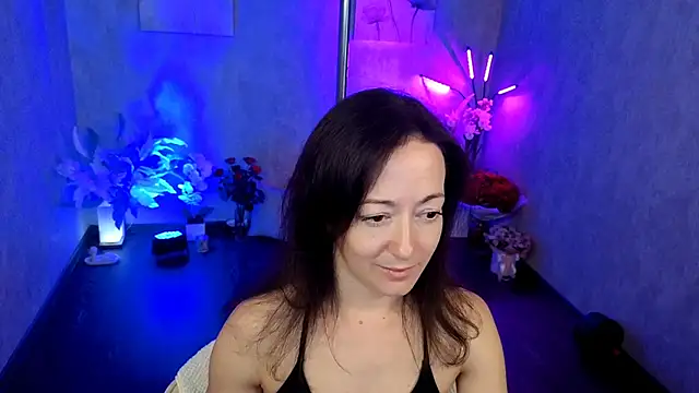 Snapshot of kimberlyray777 chatting on June 7, 2026, 2:43 pm kimberlyray777 online show from June 7, 2026, 2:43 pm