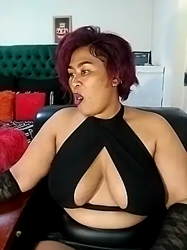 Snapshot of KINKYTEE20 chatting on November 27, 2025, 6:10 pm KINKYTEE20 online show from November 27, 2025, 6:10 pm