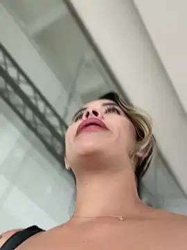 Emilia Bakerr online show from February 19, 2025, 9:03 pm