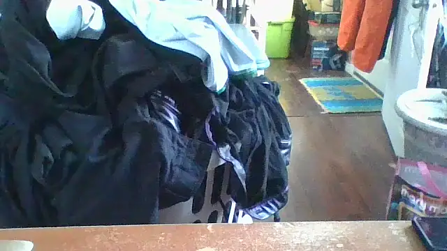 Daremeknot online show from February 9, 2026, 2:43 pm