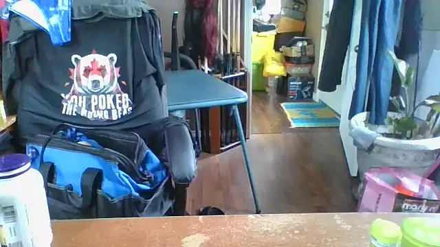 Snapshot of Daremeknot chatting on April 19, 2026, 6:10 pm Daremeknot online show from April 19, 2026, 6:10 pm