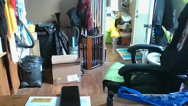 Snapshot of Daremeknot chatting on May 22, 2026, 1:17 pm Daremeknot online show from May 22, 2026, 1:17 pm