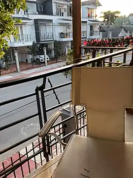 Snapshot of MrsFoucher chatting on December 11, 2024, 10:16 pm MrsFoucher online show from December 11, 2024, 10:16 pm