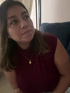 Snapshot of MrsFoucher chatting on December 22, 2024, 9:53 pm MrsFoucher online show from December 22, 2024, 9:53 pm