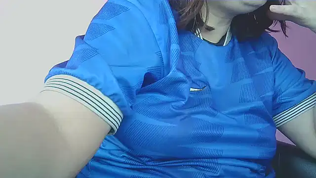 Lucinka1 online show from December 2, 2024, 1:02 pm