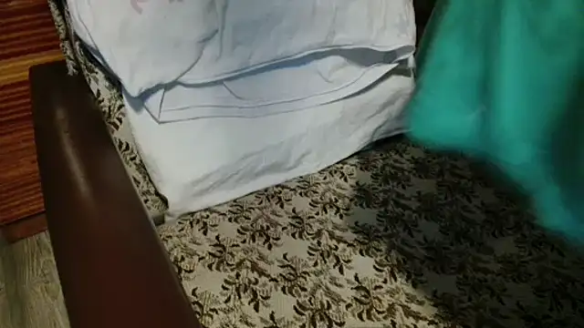 Snapshot of Lucinka1 chatting on February 1, 2026, 10:30 pm Lucinka1 online show from February 1, 2026, 10:30 pm