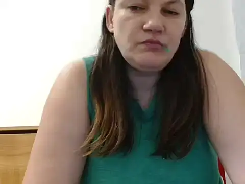 Snapshot of Lucinka1 chatting on February 27, 2026, 8:20 pm Lucinka1 online show from February 27, 2026, 8:20 pm