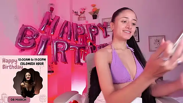  Caroliinee  online show from March 8, 2025, 3:02 pm