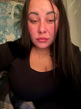 DaisyStreet online show from November 3, 2025, 9:05 pm