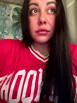 DaisyStreet online show from November 10, 2025, 5:56 pm