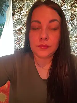 Snapshot of DaisyStreet chatting on May 25, 2026, 7:03 am DaisyStreet online show from May 25, 2026, 7:03 am