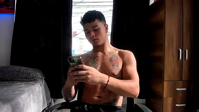 Dominic Biker   online show from December 14, 2024, 8:18 pm