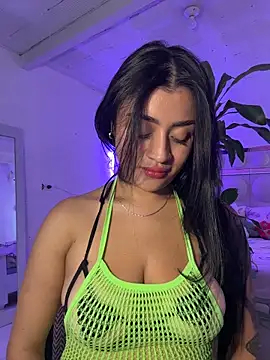 lucianaroy online show from November 27, 2025, 10:45 pm