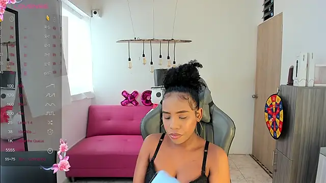 lia 16 online show from January 5, 2025, 3:55 pm