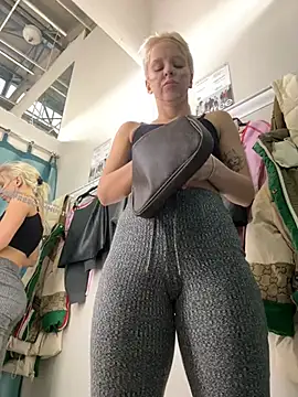 LikaCat online show from January 21, 2025, 7:15 am