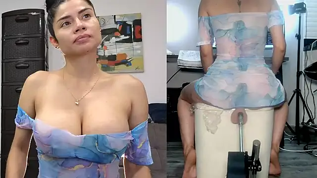 Alondra fetish online show from December 3, 2025, 11:52 am