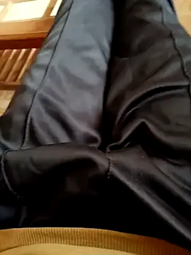 Alonesexyboy1 online show from February 4, 2025, 6:36 am