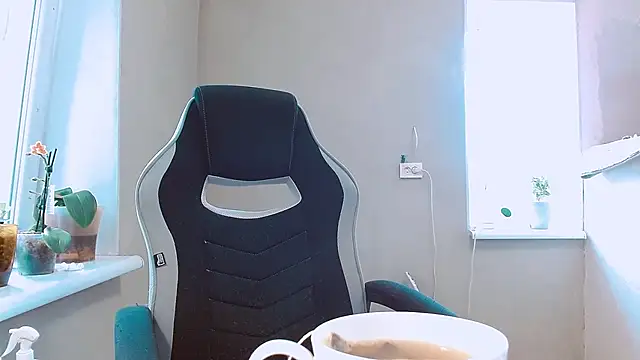 RosaJil online show from September 12, 2025, 8:58 am