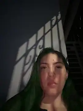 Snapshot of MarianaBenz chatting on January 24, 2025, 3:32 am MarianaBenz online show from January 24, 2025, 3:32 am