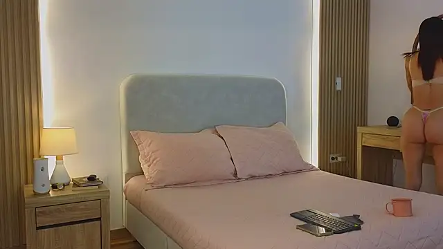 KristennBlue online show from March 6, 2026, 2:46 pm