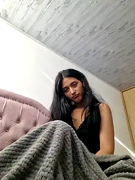 Snapshot of mari_mar69 chatting on February 3, 2025, 12:47 pm mari mar69 online show from February 3, 2025, 12:47 pm