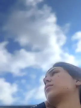 QuitieLia online show from September 20, 2025, 8:26 am