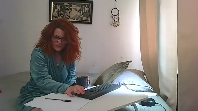 Snapshot of valentinaxcam chatting on May 6, 2026, 9:14 am valentinaxcam online show from May 6, 2026, 9:14 am