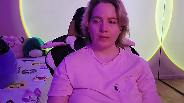 InternetFairy XO online show from January 31, 2025, 9:16 am